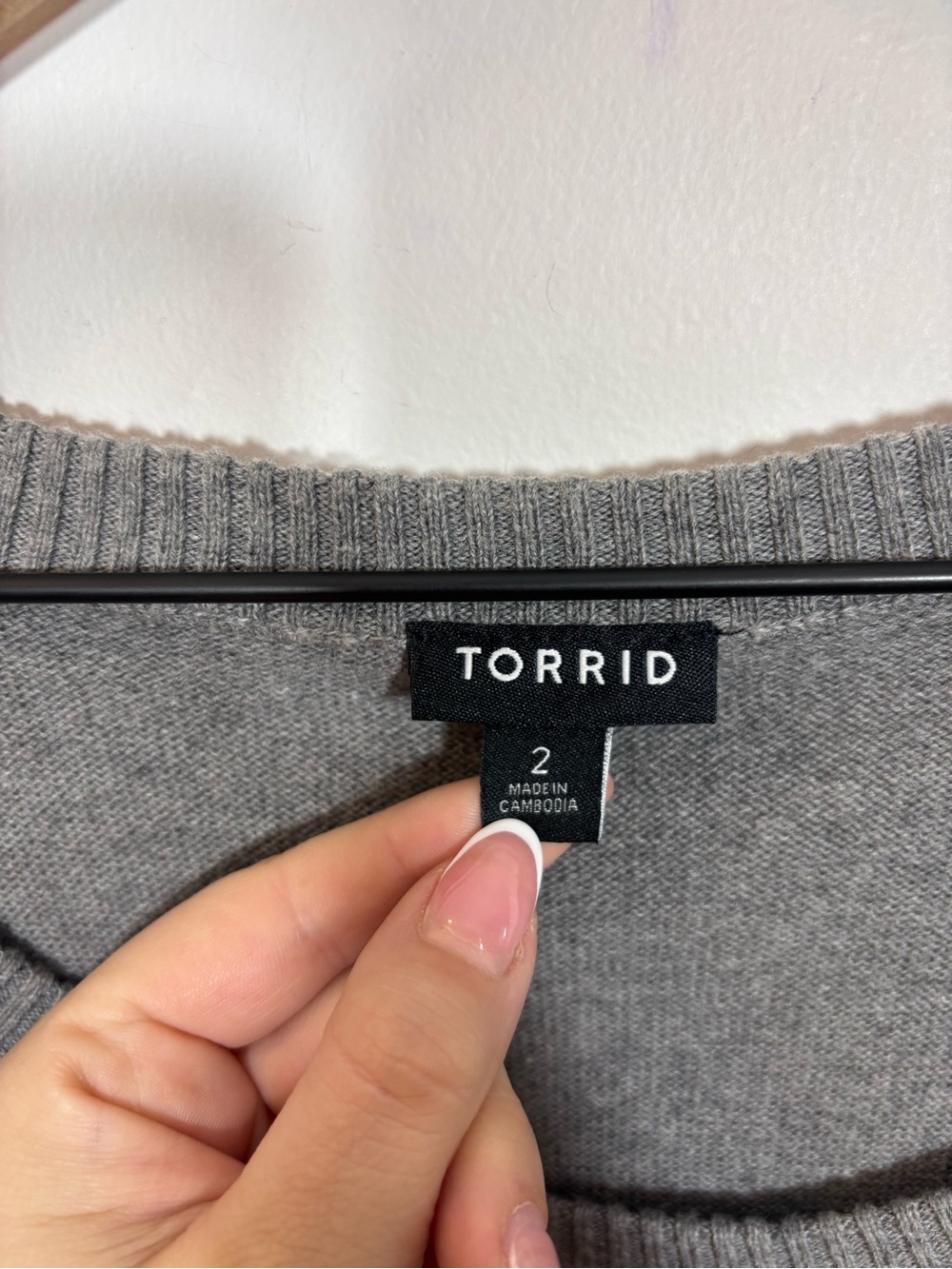 NWOT Torrid Gray Hearts “LOVE” Long Sleeve Reglan Pullover Swearer 2/2X - Picture 11 of 14
